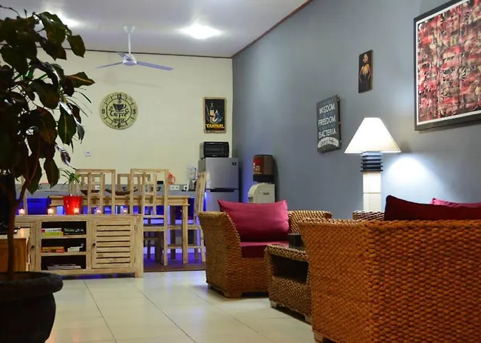 Eden Villa *